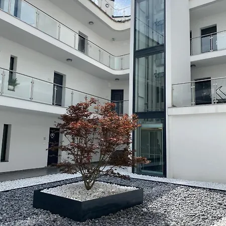 Apartamento Royal Blue - Luxurious Flat With 5-star View Over Balaton