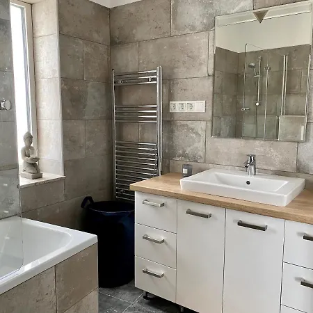 Royal Blue - Luxurious Flat With 5-star View Over Balaton