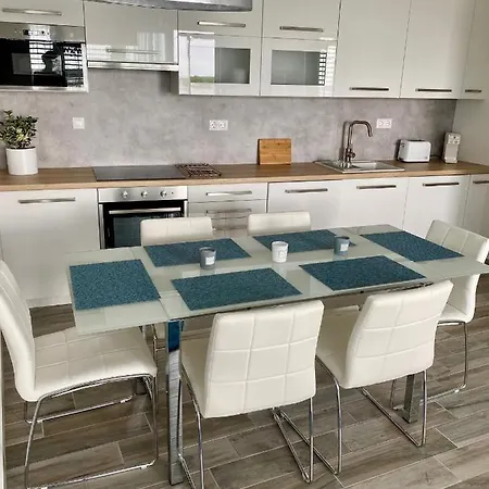 Royal Blue - Luxurious Flat With 5-star View Over Balaton Appartement